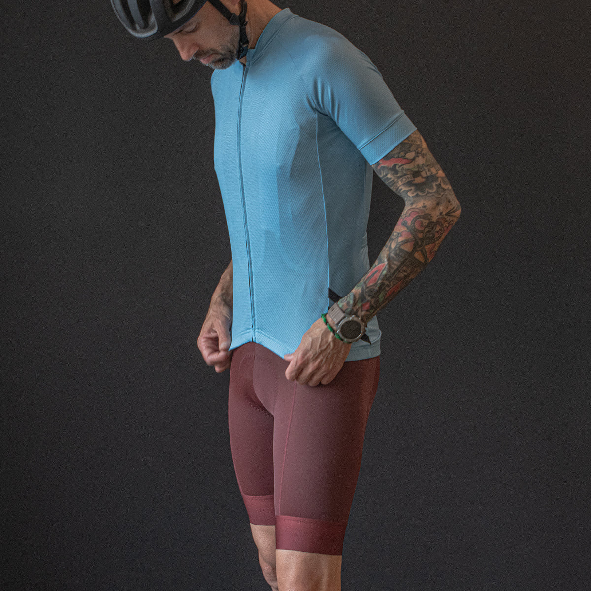 New Standard Bib Short (OXBLOOD)