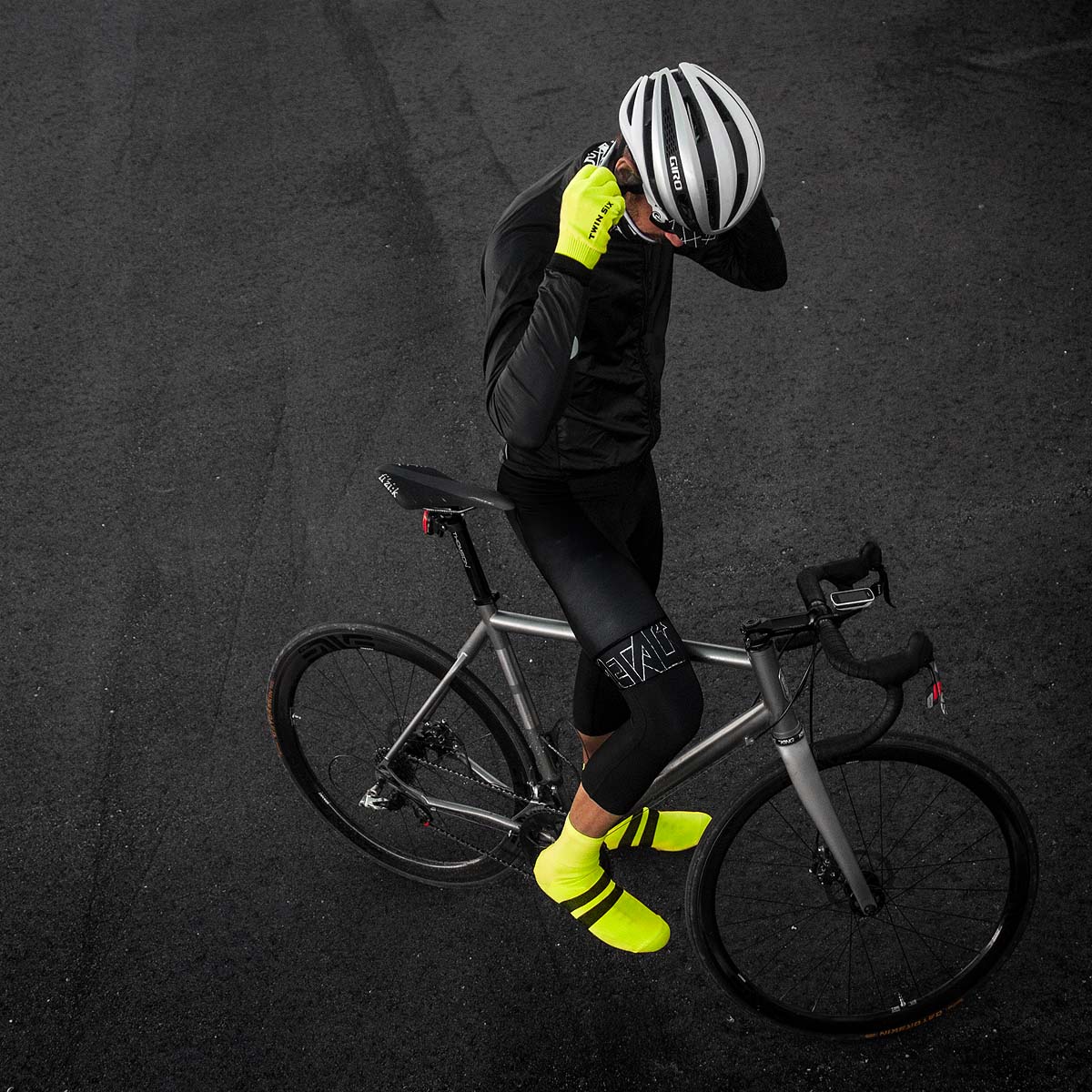 T6 Knit Shoe Covers (HI-VIZ)