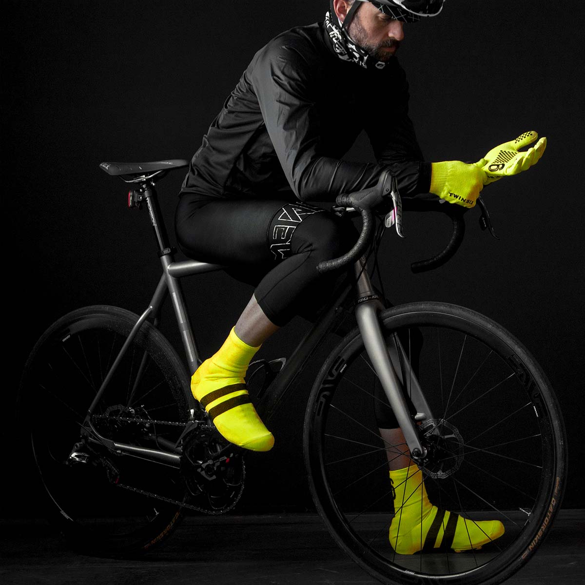 T6 Knit Shoe Covers (HI-VIZ)