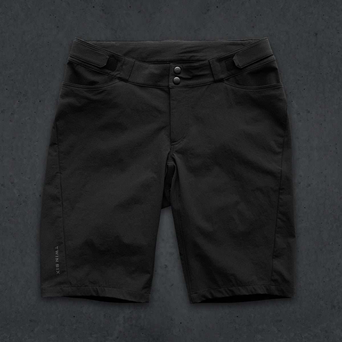 Two Quarter Short (BLACK)